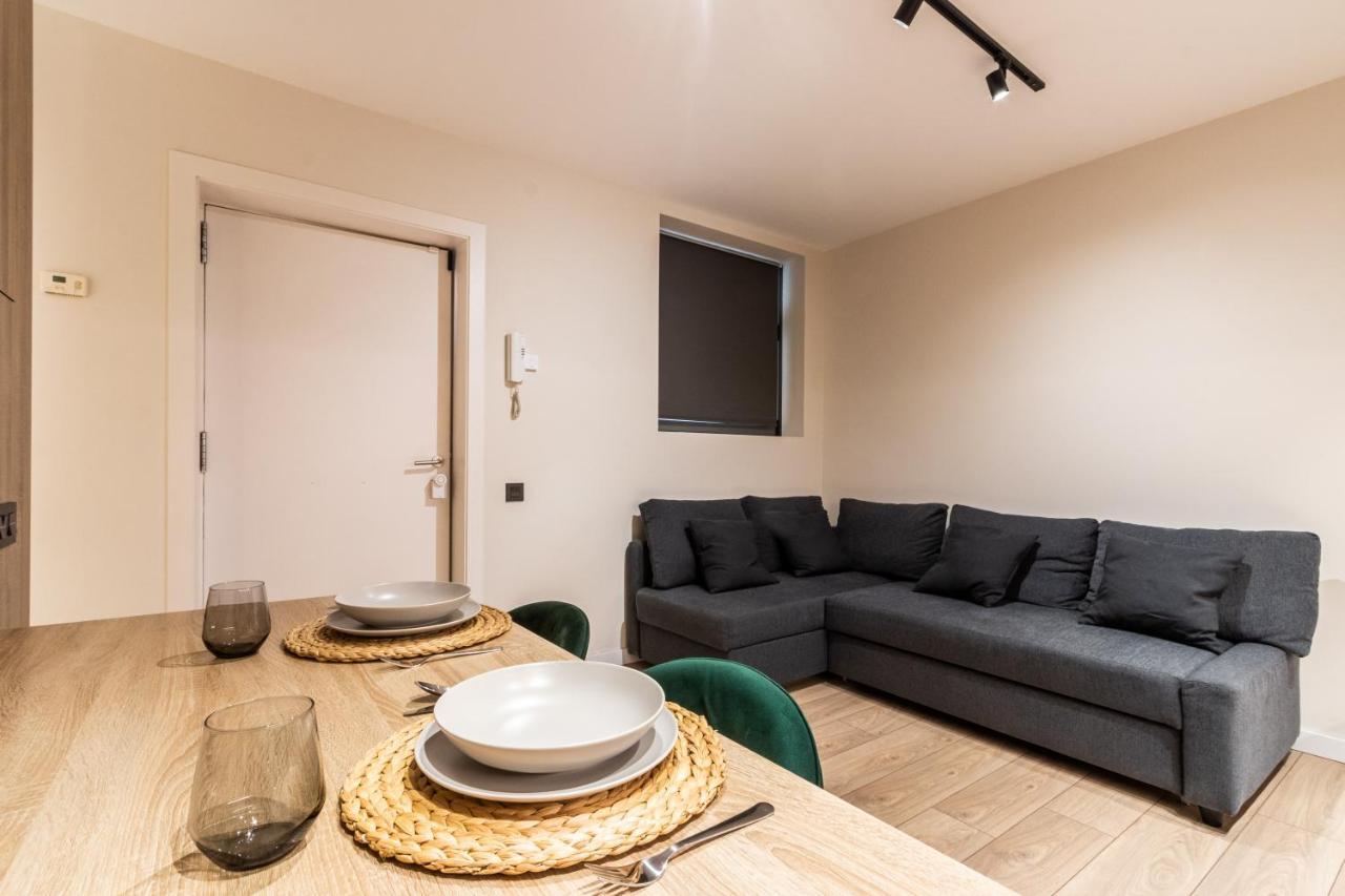 Exclusive Apartments Barcelona 4 Personas G Humet Terrassa Exterior photo